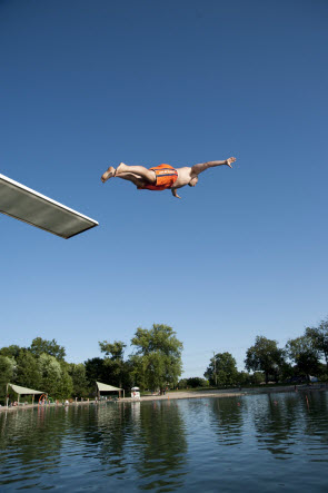 Graydon Guard Dive (c) 2009 James Porto